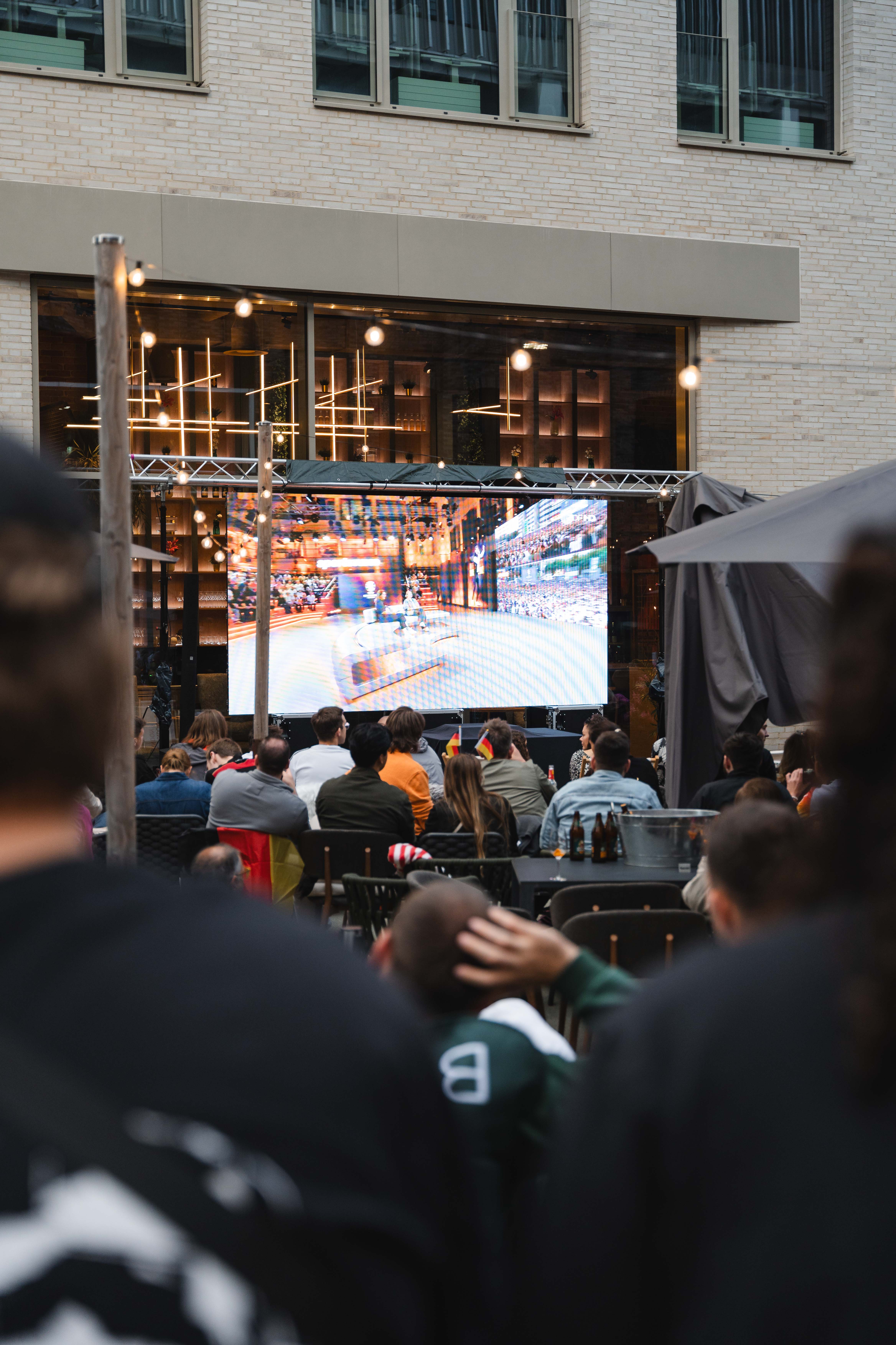 Bloom Bar | Public Viewing in München | Mr. München | Foto: Bloom Bar Bloom Bar | Public Viewing in München | Mr. München | Foto: Bloom Bar